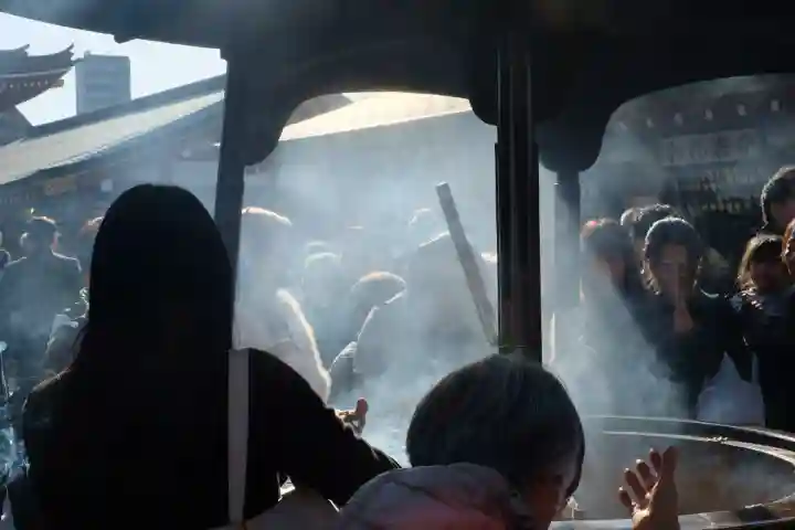 浅草寺の{uncategorized: "未分類", other: "その他", undefined: "問題あり", building: "その他建物", grave: "お墓", sacred_gate: "鳥居", guardian: "狛犬", statue: "像", buddha: "仏像", history: "歴史", nature: "自然", garden: "庭園", animal: "動物", pagoda: "塔", temizu: "手水舎", mountain_gate: "山門・神門", sanctuary: "本殿・本堂", subordinate: "末社・摂社", art: "芸術", scenery: "景色", jizo: "地蔵", ema: "絵馬", goshuin: "御朱印", omikuji: "おみくじ", items: "授与品その他", amulet: "お守り", goshuincho: "御朱印帳", eats: "食事", festival: "お祭り", votive_dance: "神楽", shichigosan: "七五三参", wedding: "結婚式", experience: "体験その他", initially: "初詣", around: "周辺", anti_infection: "感染症対策"}