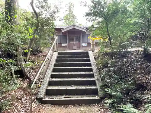 若宮八幡宮の本殿・本堂