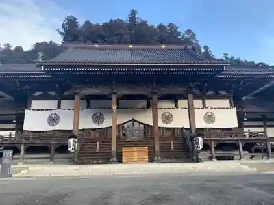 久遠寺の本殿・本堂