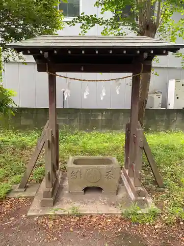 下石原八幡神社の手水舎
