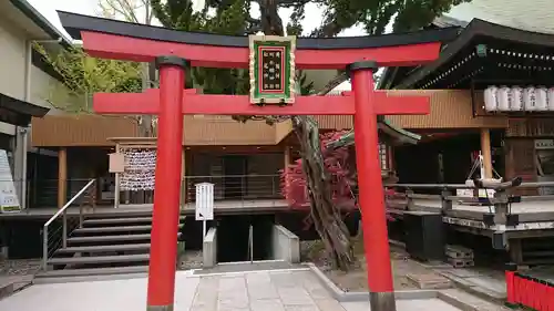 白山神社の鳥居