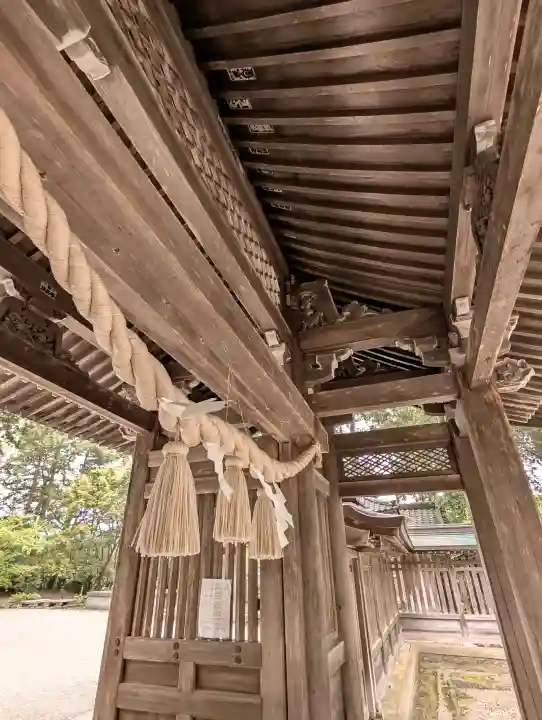 雄山神社峰本社の{uncategorized: "未分類", other: "その他", undefined: "問題あり", building: "その他建物", grave: "お墓", sacred_gate: "鳥居", guardian: "狛犬", statue: "像", buddha: "仏像", history: "歴史", nature: "自然", garden: "庭園", animal: "動物", pagoda: "塔", temizu: "手水舎", mountain_gate: "山門・神門", sanctuary: "本殿・本堂", subordinate: "末社・摂社", art: "芸術", scenery: "景色", jizo: "地蔵", ema: "絵馬", goshuin: "御朱印", omikuji: "おみくじ", items: "授与品その他", amulet: "お守り", goshuincho: "御朱印帳", eats: "食事", festival: "お祭り", votive_dance: "神楽", shichigosan: "七五三参", wedding: "結婚式", experience: "体験その他", initially: "初詣", around: "周辺", anti_infection: "感染症対策"}