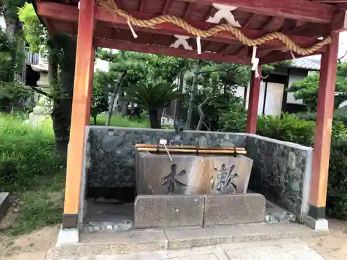 伊弉冊神社の手水舎