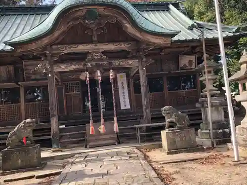 安達太良神社の本殿