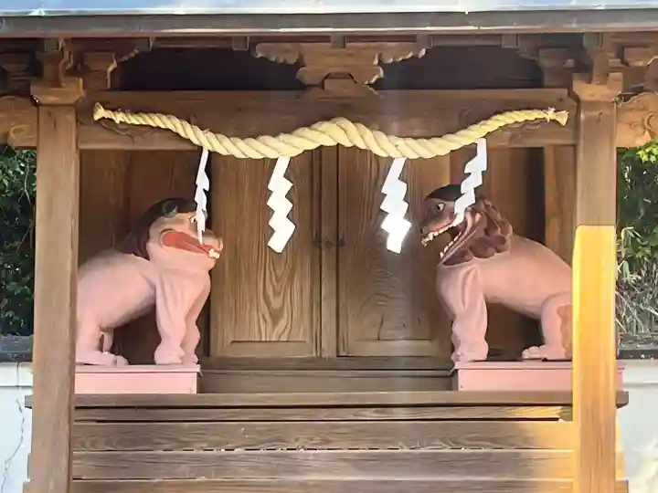 芳養八幡神社の{uncategorized: "未分類", other: "その他", undefined: "問題あり", building: "その他建物", grave: "お墓", sacred_gate: "鳥居", guardian: "狛犬", statue: "像", buddha: "仏像", history: "歴史", nature: "自然", garden: "庭園", animal: "動物", pagoda: "塔", temizu: "手水舎", mountain_gate: "山門・神門", sanctuary: "本殿・本堂", subordinate: "末社・摂社", art: "芸術", scenery: "景色", jizo: "地蔵", ema: "絵馬", goshuin: "御朱印", omikuji: "おみくじ", items: "授与品その他", amulet: "お守り", goshuincho: "御朱印帳", eats: "食事", festival: "お祭り", votive_dance: "神楽", shichigosan: "七五三参", wedding: "結婚式", experience: "体験その他", initially: "初詣", around: "周辺", anti_infection: "感染症対策"}