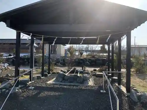 神明日之宮月之宮神宮の手水舎