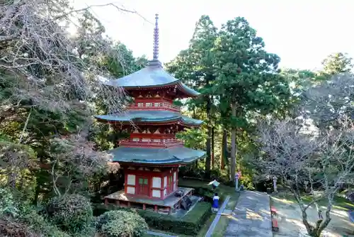 目の霊山　油山寺の塔