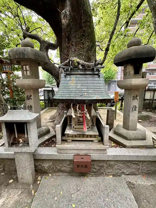 若一神社の末社・摂社