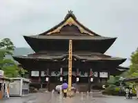 善光寺の本殿・本堂