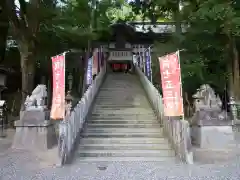 敢國神社の建物その他