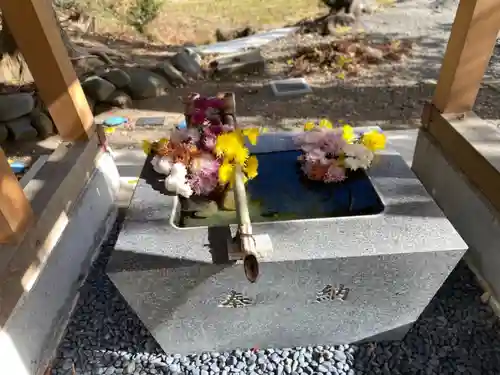 高司神社〜むすびの神の鎮まる社〜の手水