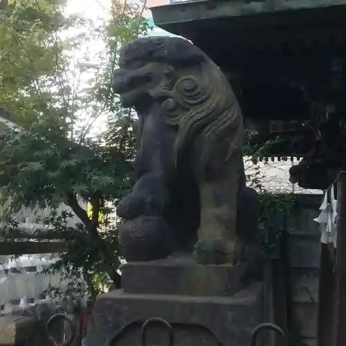 高山稲荷神社（旧鎮座地）の狛犬