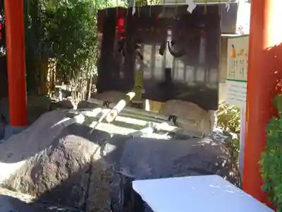 京濱伏見稲荷神社の手水舎