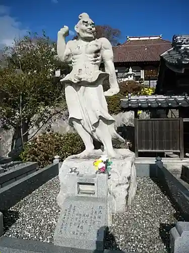 高松山観音寺の像