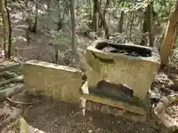 裸石神社の手水舎