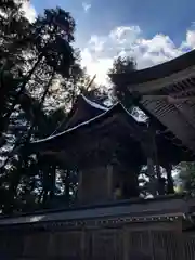 伊和神社の本殿