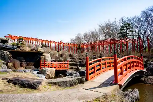 高山稲荷神社の建物その他