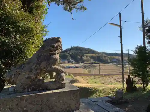 山神社の狛犬