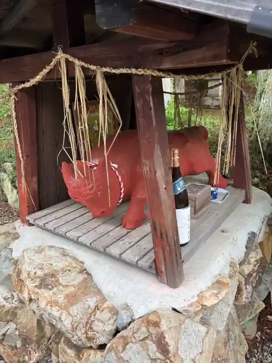 涌泉寺の像