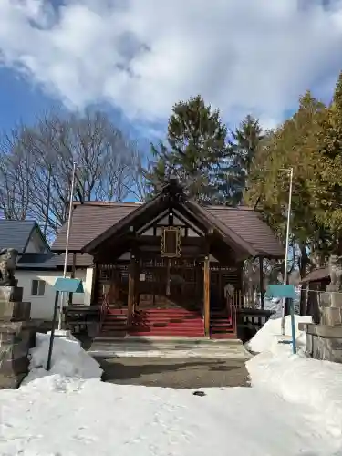 出雲神社の{uncategorized: "未分類", other: "その他", undefined: "問題あり", building: "その他建物", grave: "お墓", sacred_gate: "鳥居", guardian: "狛犬", statue: "像", buddha: "仏像", history: "歴史", nature: "自然", garden: "庭園", animal: "動物", pagoda: "塔", temizu: "手水舎", mountain_gate: "山門・神門", sanctuary: "本殿・本堂", subordinate: "末社・摂社", art: "芸術", scenery: "景色", jizo: "地蔵", ema: "絵馬", goshuin: "御朱印", omikuji: "おみくじ", items: "授与品その他", amulet: "お守り", goshuincho: "御朱印帳", eats: "食事", festival: "お祭り", votive_dance: "神楽", shichigosan: "七五三参", wedding: "結婚式", experience: "体験その他", initially: "初詣", around: "周辺", anti_infection: "感染症対策"}