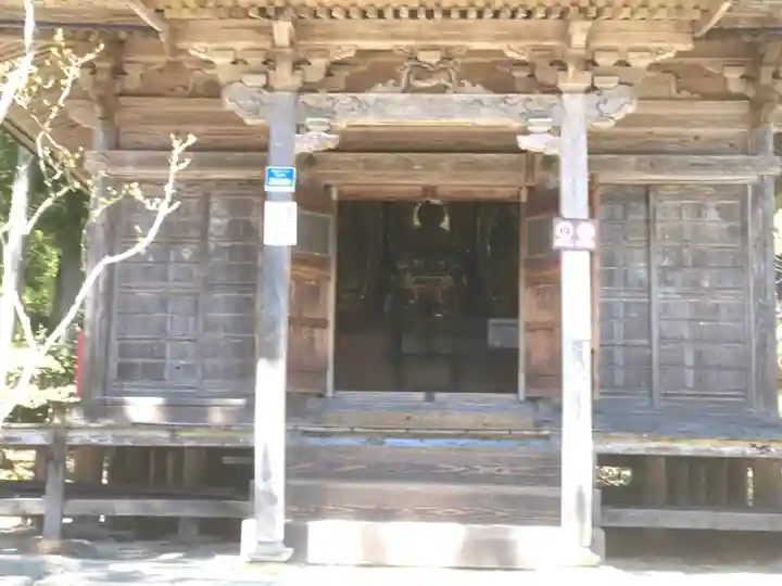 慈恩寺の本殿・本堂