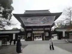 寒川神社の山門