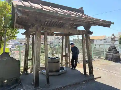 愛宕神社の{uncategorized: "未分類", other: "その他", undefined: "問題あり", building: "その他建物", grave: "お墓", sacred_gate: "鳥居", guardian: "狛犬", statue: "像", buddha: "仏像", history: "歴史", nature: "自然", garden: "庭園", animal: "動物", pagoda: "塔", temizu: "手水舎", mountain_gate: "山門・神門", sanctuary: "本殿・本堂", subordinate: "末社・摂社", art: "芸術", scenery: "景色", jizo: "地蔵", ema: "絵馬", goshuin: "御朱印", omikuji: "おみくじ", items: "授与品その他", amulet: "お守り", goshuincho: "御朱印帳", eats: "食事", festival: "お祭り", votive_dance: "神楽", shichigosan: "七五三参", wedding: "結婚式", experience: "体験その他", initially: "初詣", around: "周辺", anti_infection: "感染症対策"}