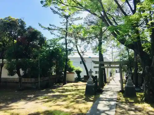 新堀日枝神社の鳥居