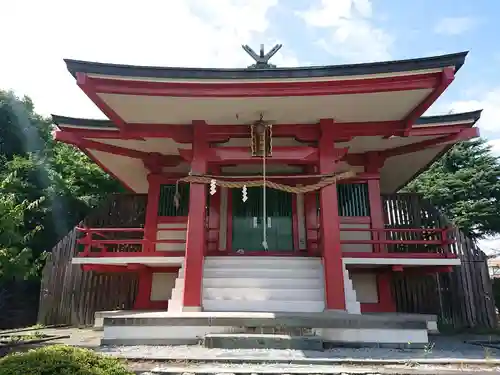 諏訪神社の本殿・本堂