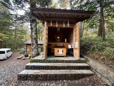 新屋山神社奥宮(山梨県)