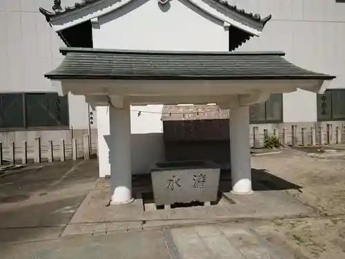 二名社（港北町）の手水舎