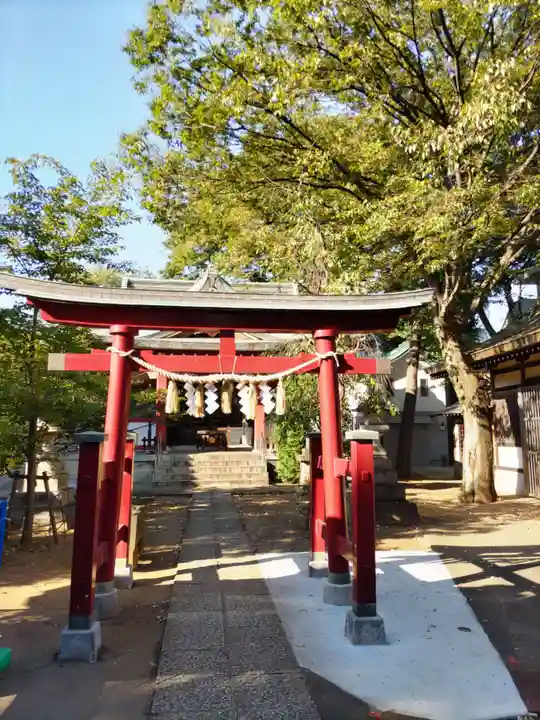 稲荷森稲荷神社の鳥居