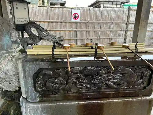 成田山新勝寺の手水舎