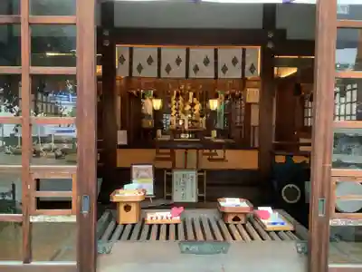 三輪神社の本殿・本堂