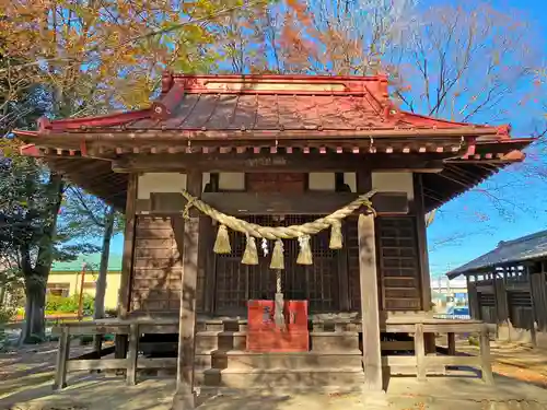 七本木神社の本殿