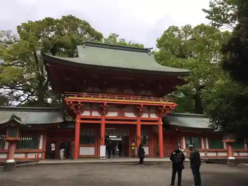 武蔵一宮氷川神社の山門・神門