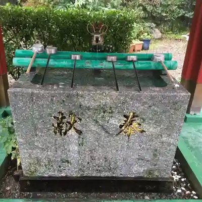 加紫久利神社の手水舎