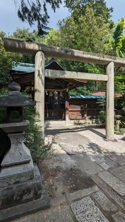 岡崎神社の鳥居