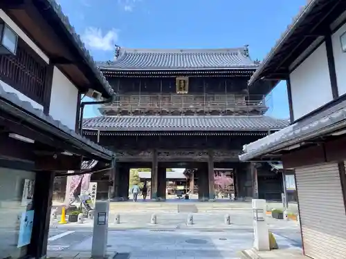 大通寺（長浜御坊）の山門・神門