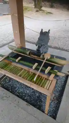 伊波乃西神社の手水舎