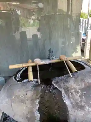 御嶽神社茅萱宮の手水舎