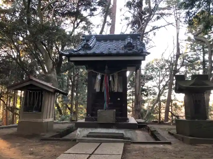 阿夫利神社の末社・摂社