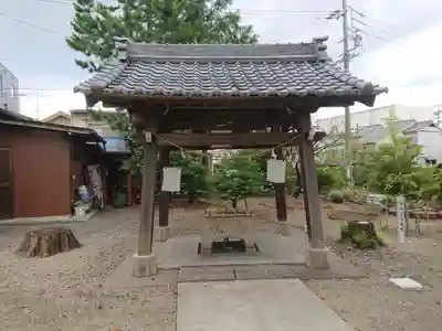 本莊神社の手水舎