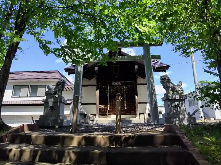 西御料地神社の鳥居