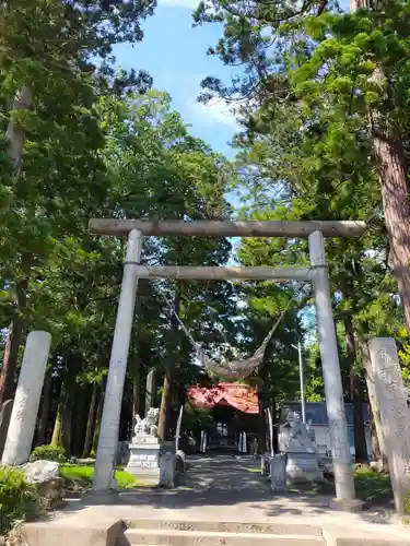 宇奈己呂和気神社の鳥居