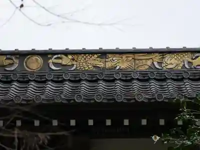 目の霊山　油山寺の山門・神門