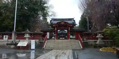 秩父神社の山門