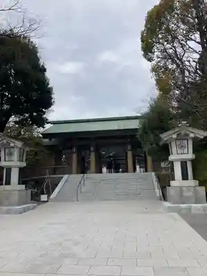 東郷神社の山門・神門