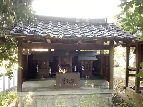 神明社（篠木町）の末社・摂社