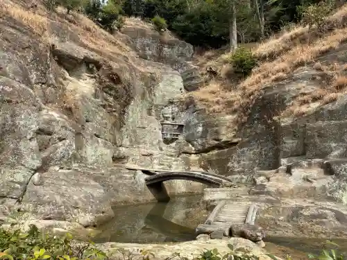 瑞泉寺の{uncategorized: "未分類", other: "その他", undefined: "問題あり", building: "その他建物", grave: "お墓", sacred_gate: "鳥居", guardian: "狛犬", statue: "像", buddha: "仏像", history: "歴史", nature: "自然", garden: "庭園", animal: "動物", pagoda: "塔", temizu: "手水舎", mountain_gate: "山門・神門", sanctuary: "本殿・本堂", subordinate: "末社・摂社", art: "芸術", scenery: "景色", jizo: "地蔵", ema: "絵馬", goshuin: "御朱印", omikuji: "おみくじ", items: "授与品その他", amulet: "お守り", goshuincho: "御朱印帳", eats: "食事", festival: "お祭り", votive_dance: "神楽", shichigosan: "七五三参", wedding: "結婚式", experience: "体験その他", initially: "初詣", around: "周辺", anti_infection: "感染症対策"}